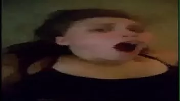 Reproduzir Teen grava sua primeira vez fodendo