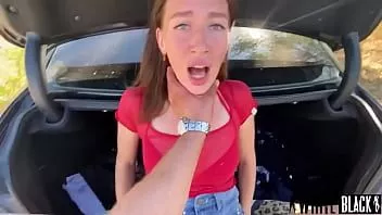 再生 道路上の肛門でおおまかに犯された熟女