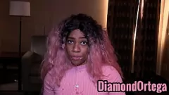 Riproduci Sperimenta il gioco di potere definitivo con Brandi Sweets, CoCo Kisses, Diamond Ortega, Gemini Lovell e Jazzy Jamison in questo frizzante video femdom interrazziale.